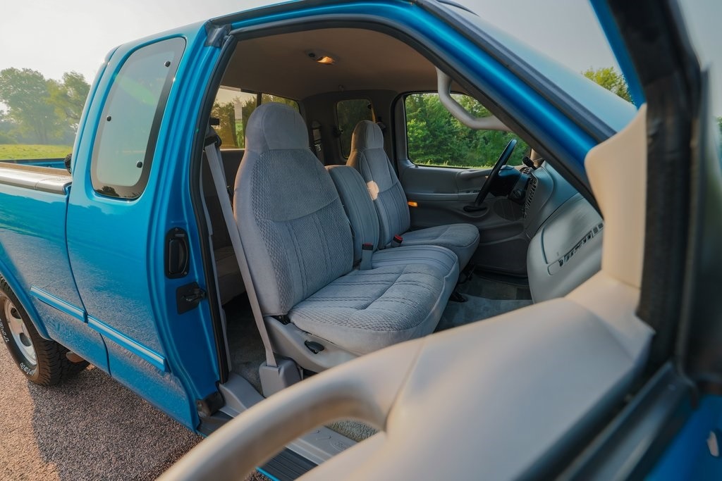 66k-Mile 1997 Ford F-150 XLT 4×4 - 2