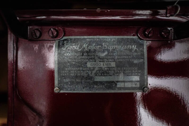 1949 Ford F-3
