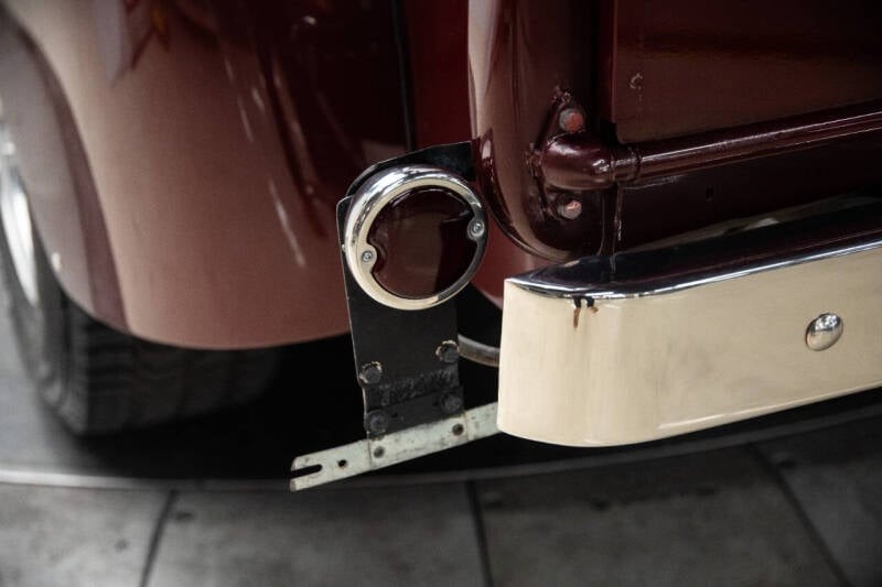 1949 Ford F-3