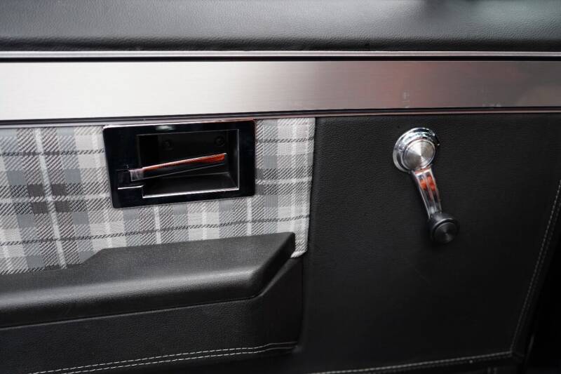 Sold: 1975 Chevrolet K10 Custom