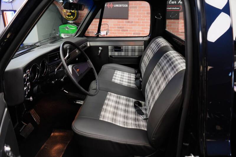 Sold: 1975 Chevrolet K10 Custom