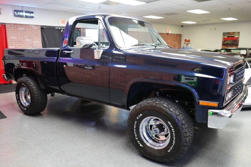 Sold: 1975 Chevrolet K10 Custom