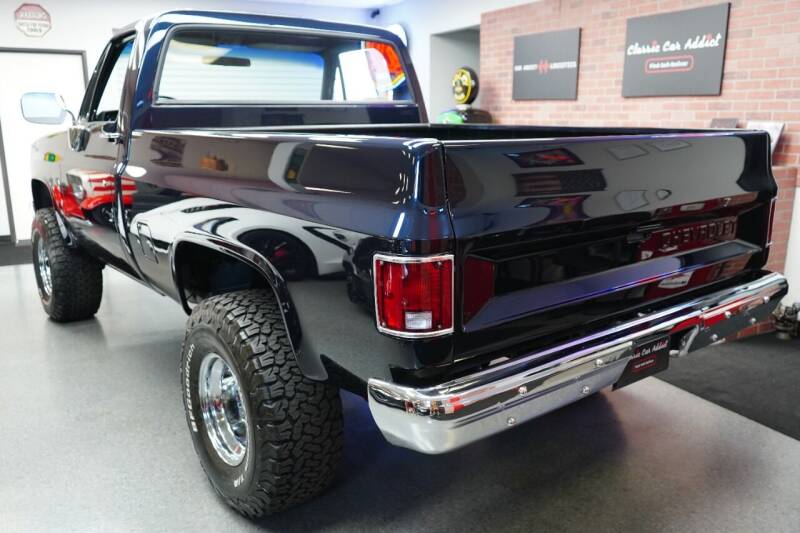 Sold: 1975 Chevrolet K10 Custom