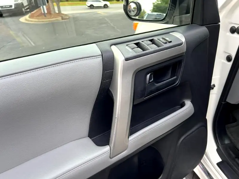 2012 Toyota 4Runner SR5