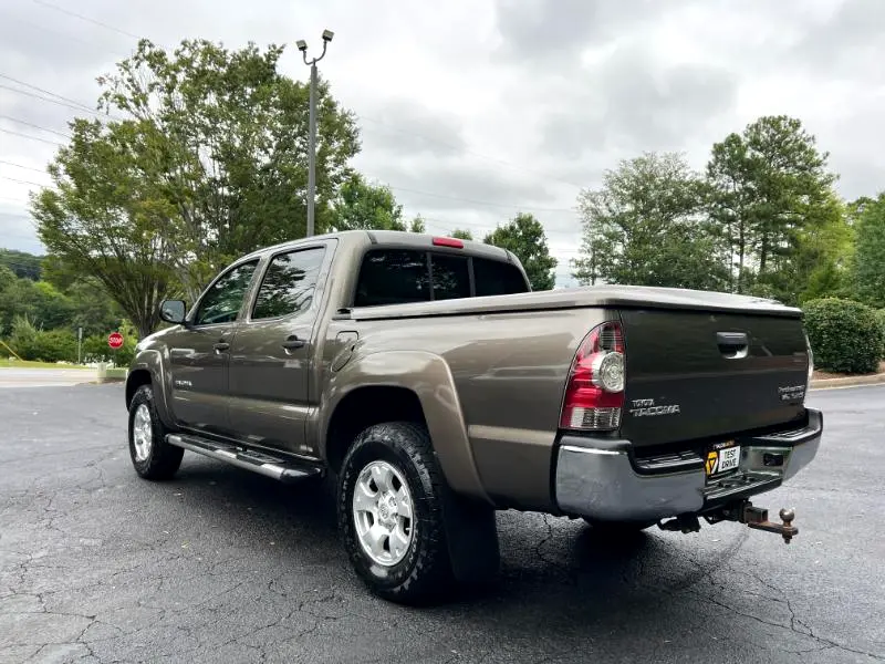 2011 Toyota Tacoma Prerunner - 4