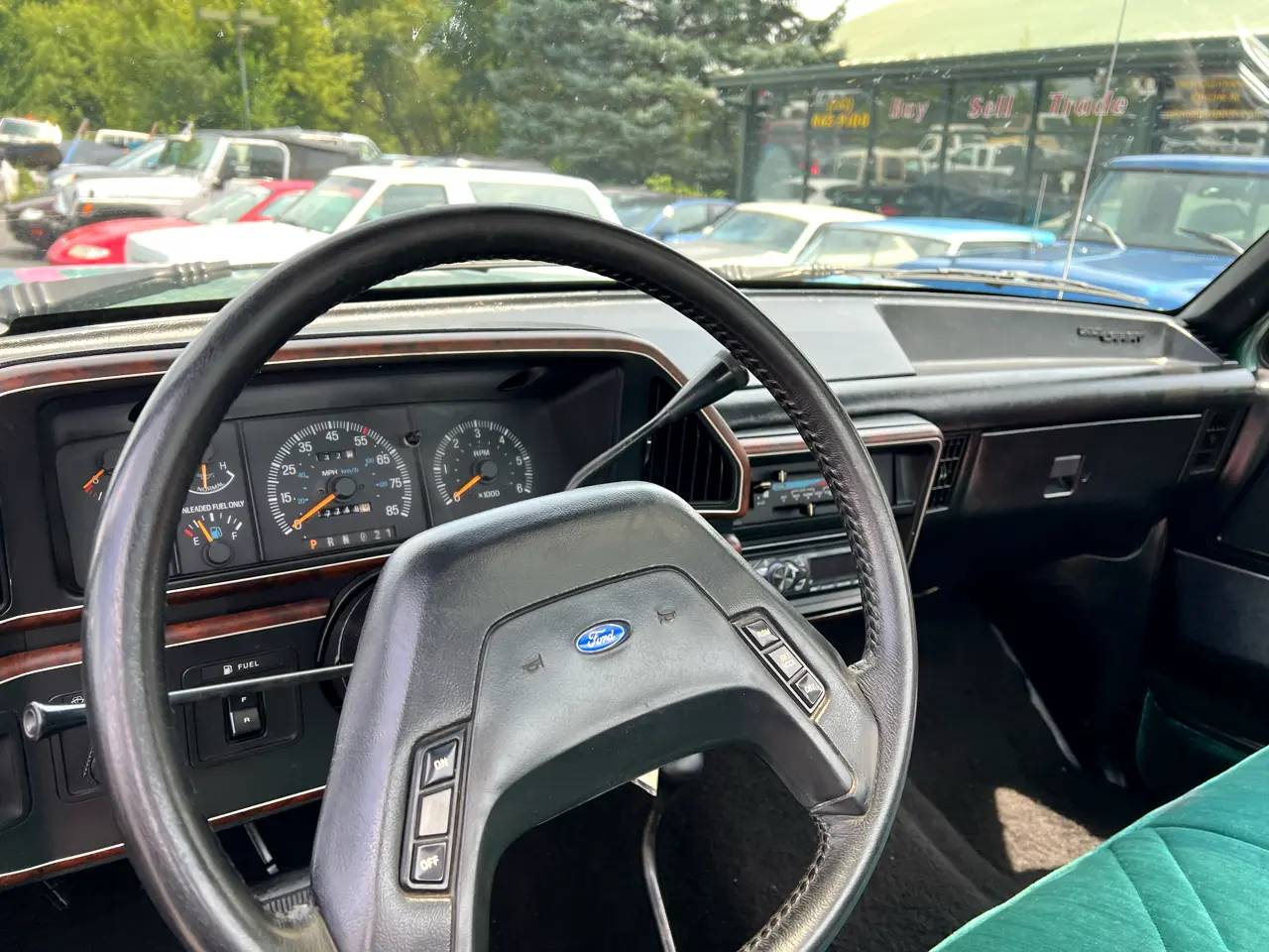 1990 Ford F-250 XLT Lariat