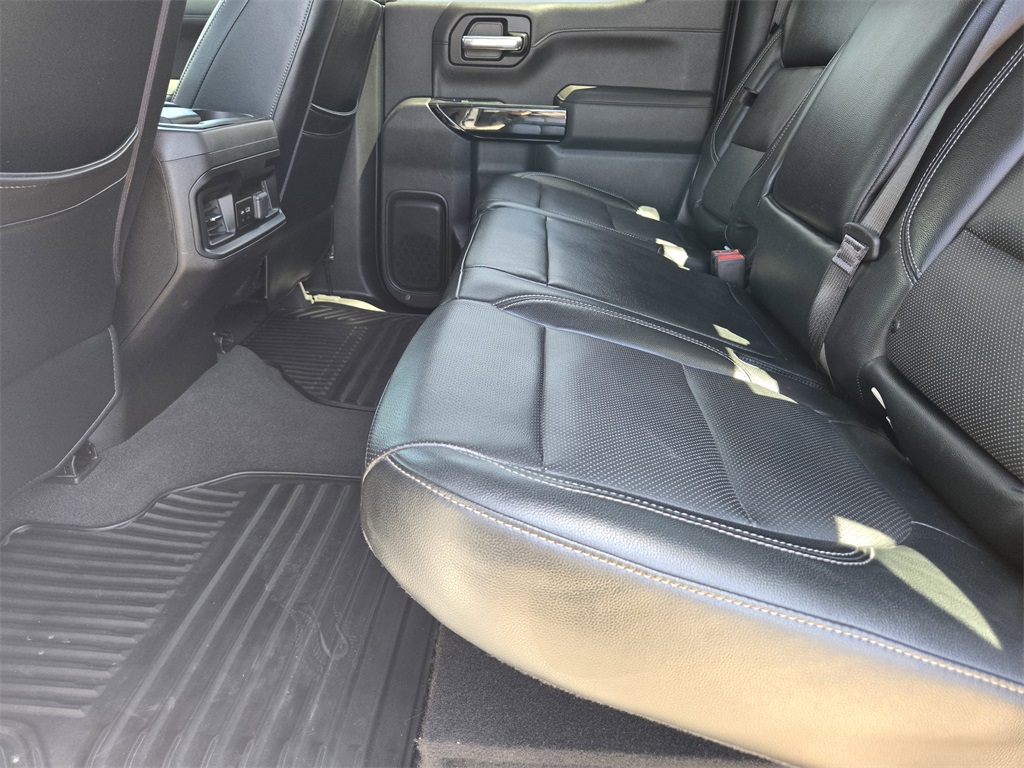 2019 Chevrolet Silverado 1500 RST Black Widow - 4