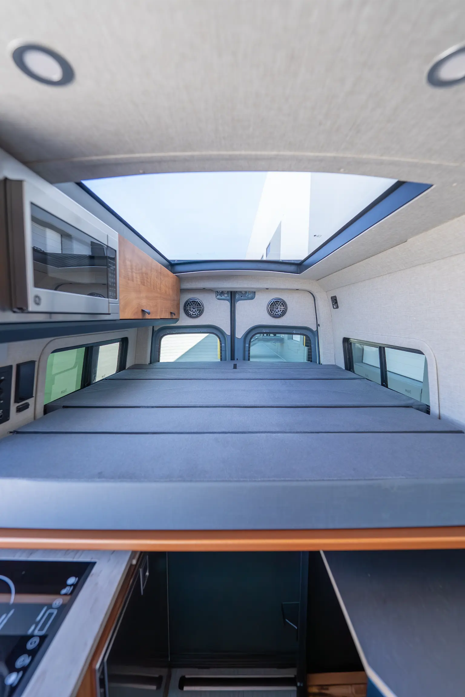 2025 Mercedes-Benz Sprinter 144 Davey Jackson Pro