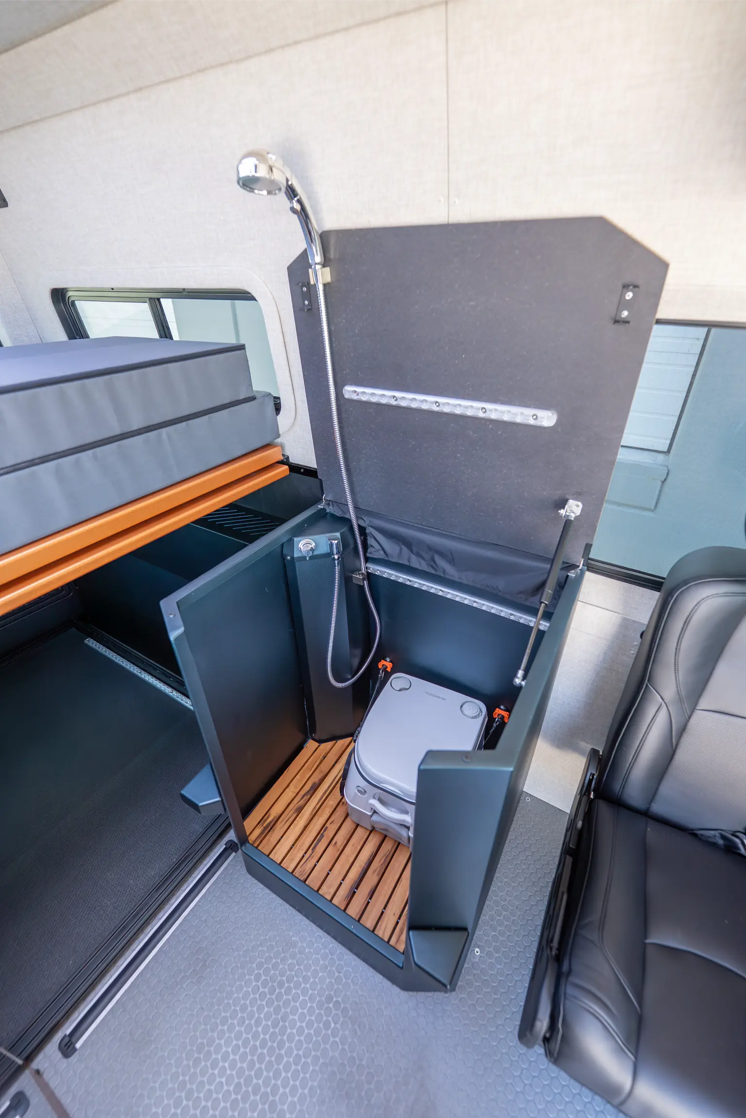 2025 Mercedes-Benz Sprinter 144 Davey Jackson Pro