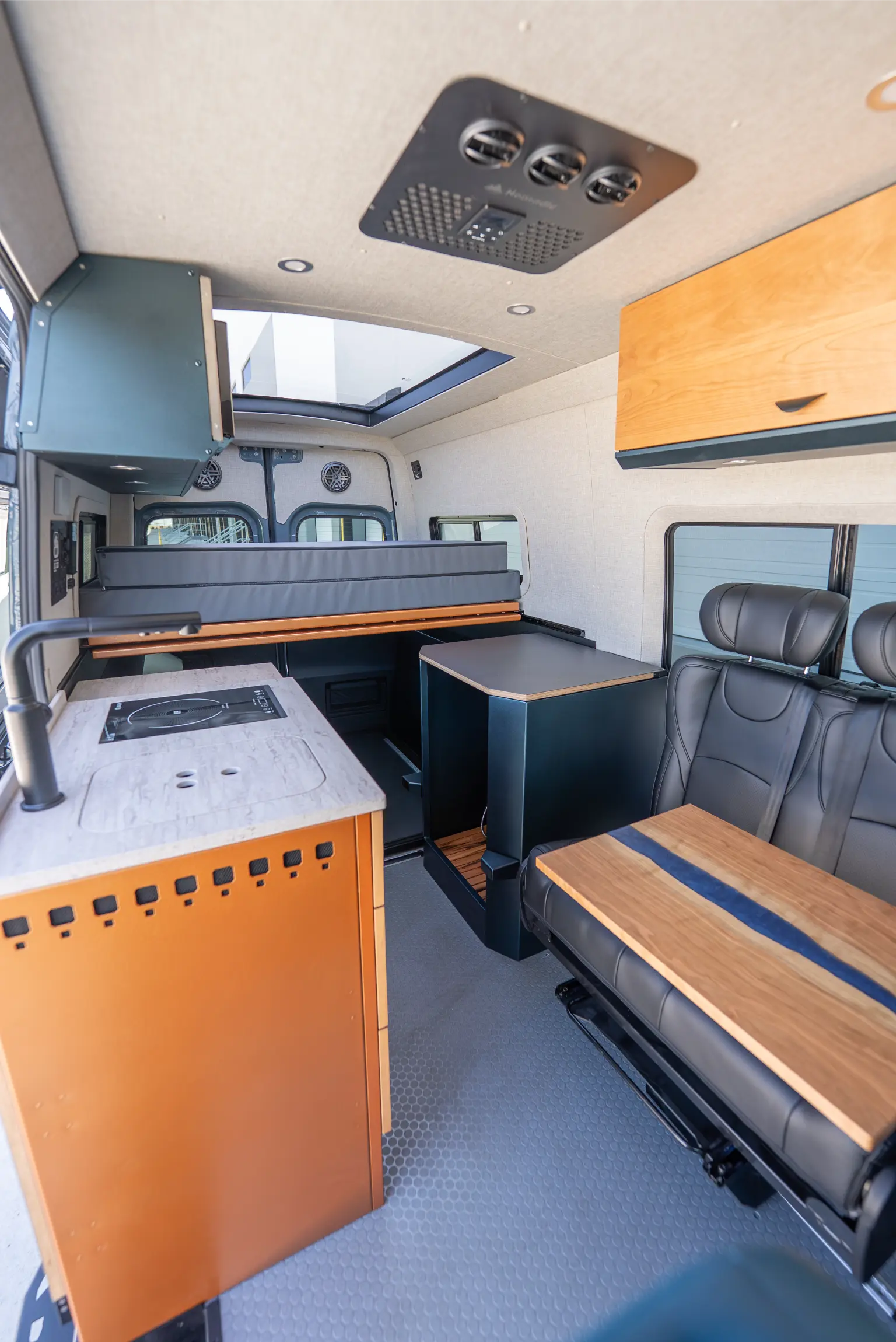 2025 Mercedes-Benz Sprinter 144 Davey Jackson Pro