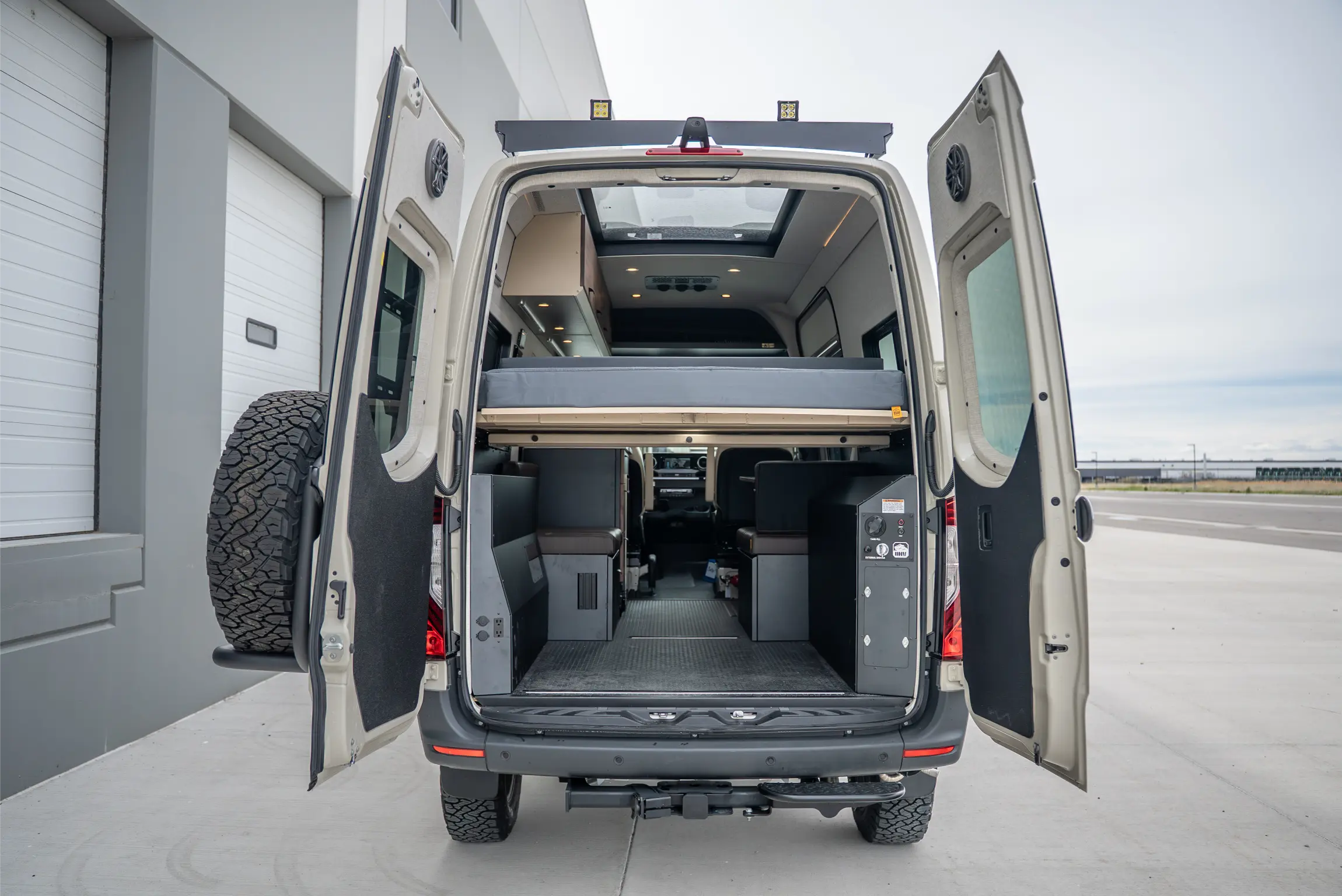 2025 Mercedes-Benz Sprinter 144 Davey Jackson Pro