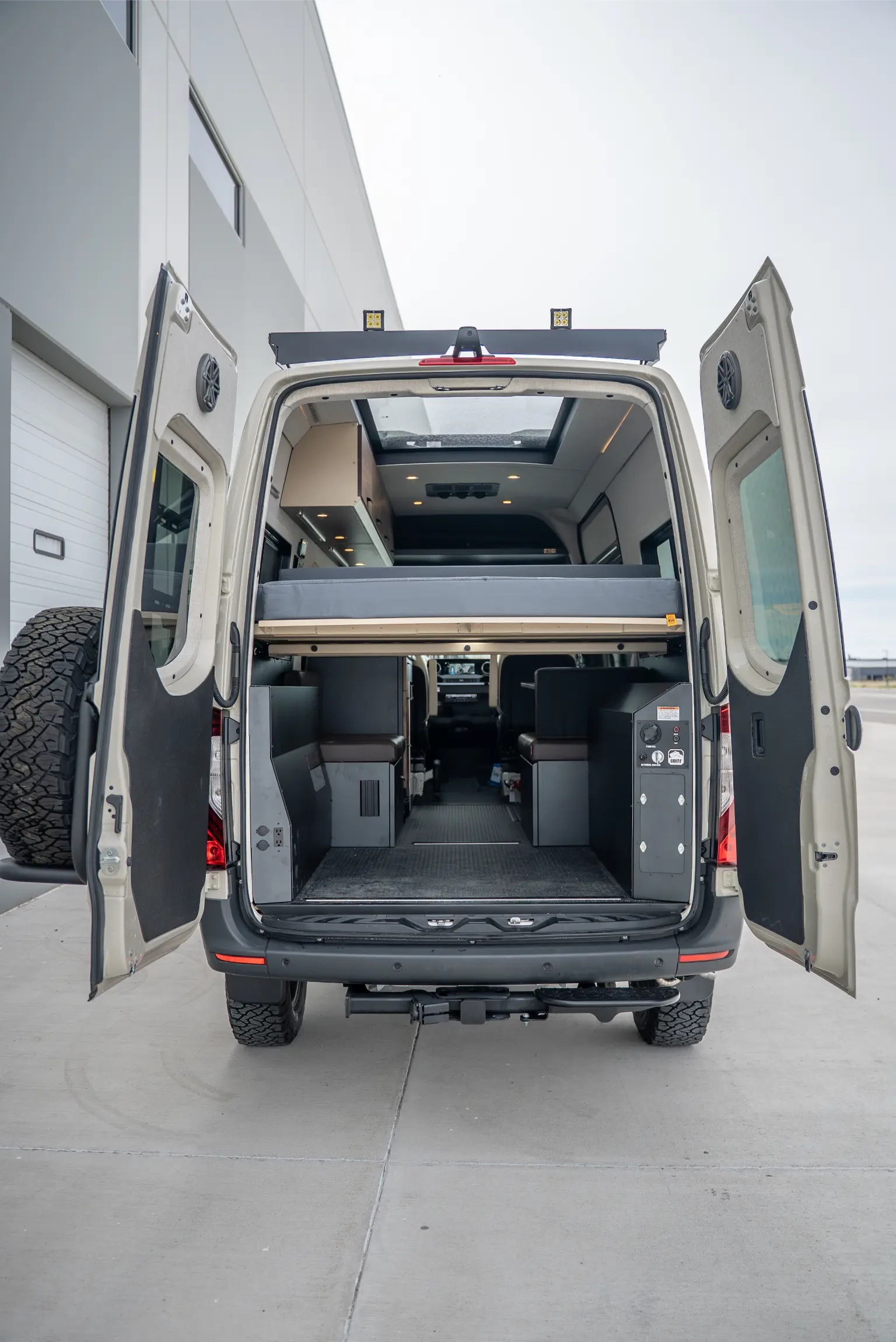2025 Mercedes-Benz Sprinter 144 Davey Jackson Pro