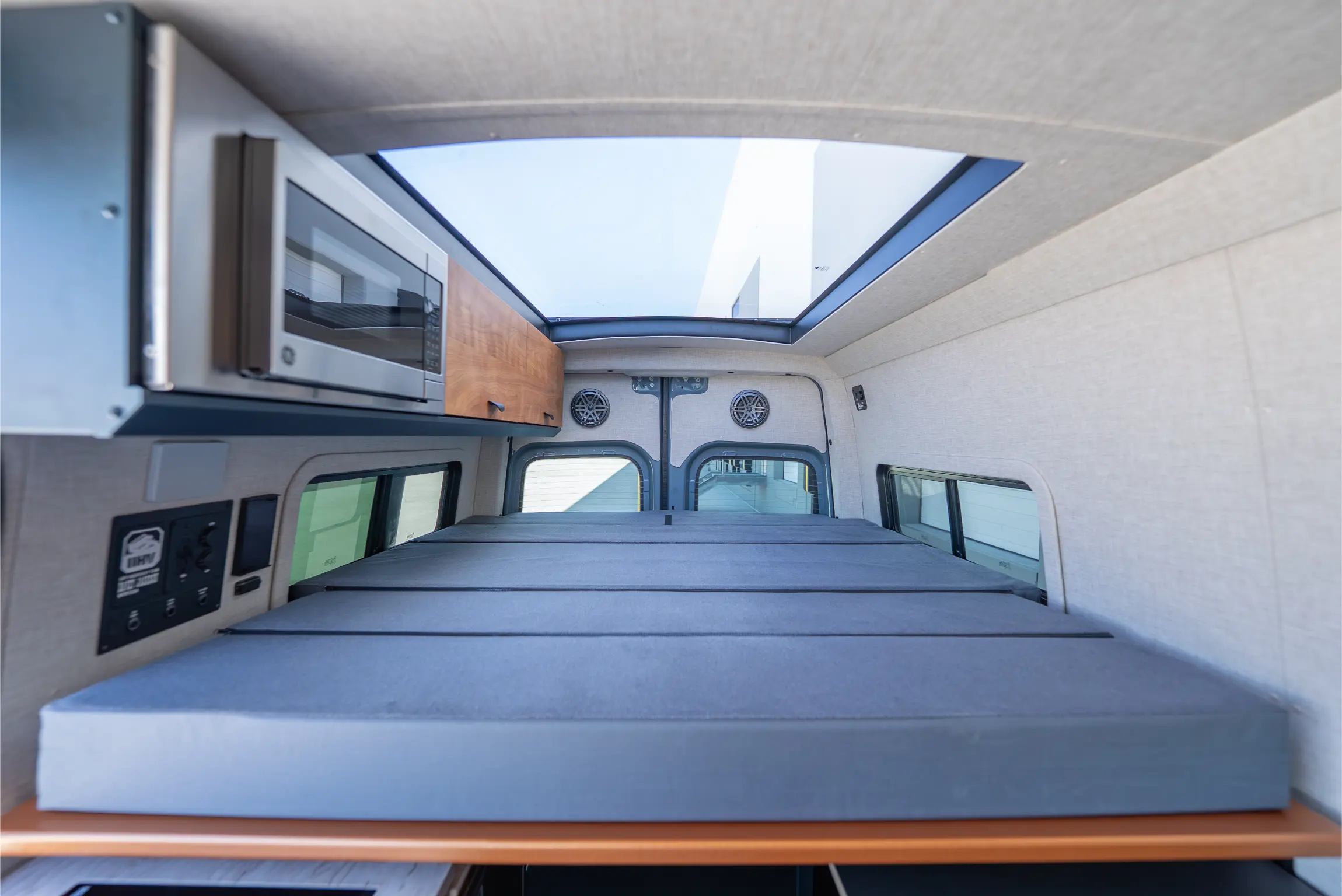 2025 Mercedes-Benz Sprinter 144 Davey Jackson Pro