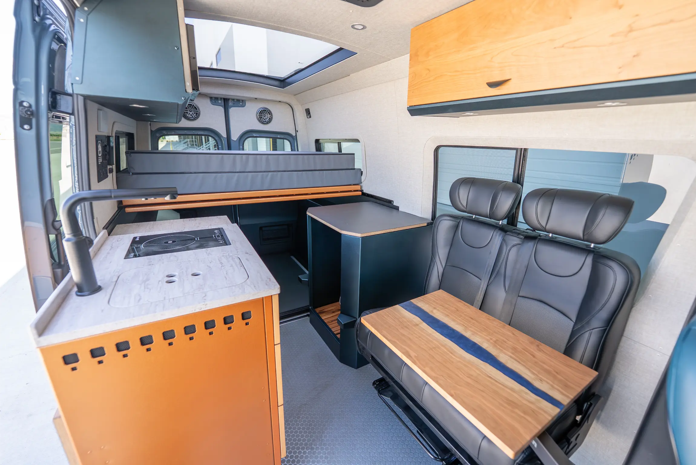 2025 Mercedes-Benz Sprinter 144 Davey Jackson Pro