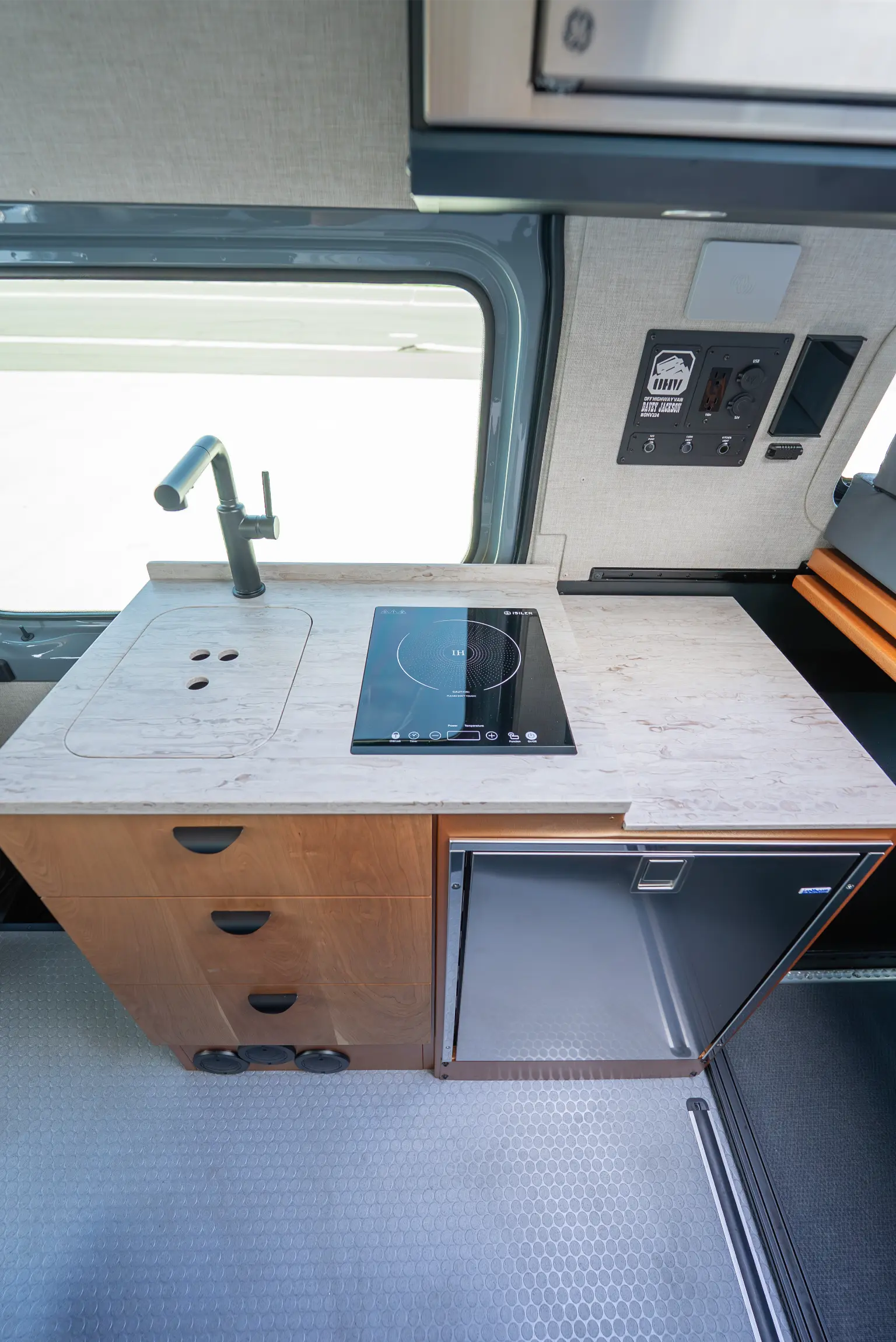 2025 Mercedes-Benz Sprinter 144 Davey Jackson Pro