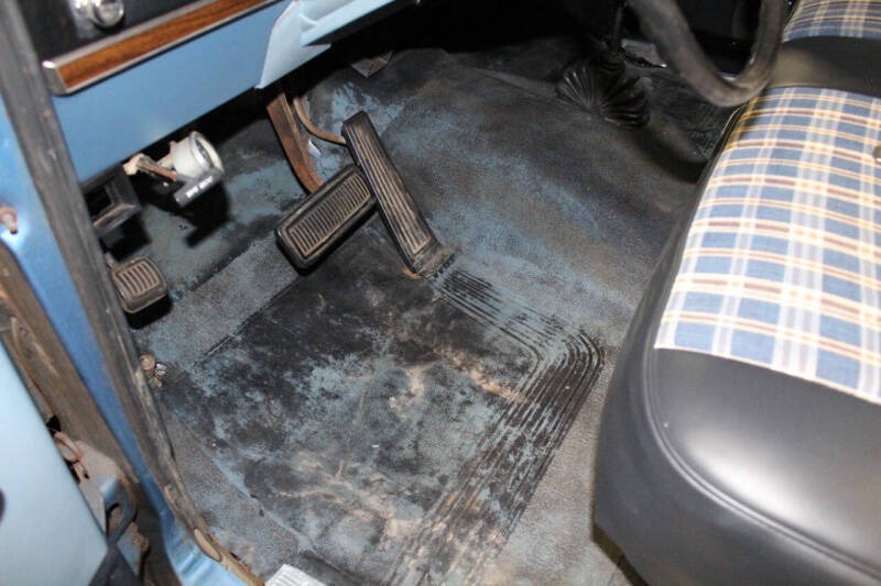 1977 Dodge D150 Pickup