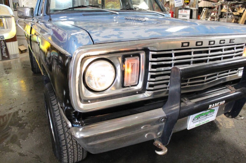 1977 Dodge D150 Pickup