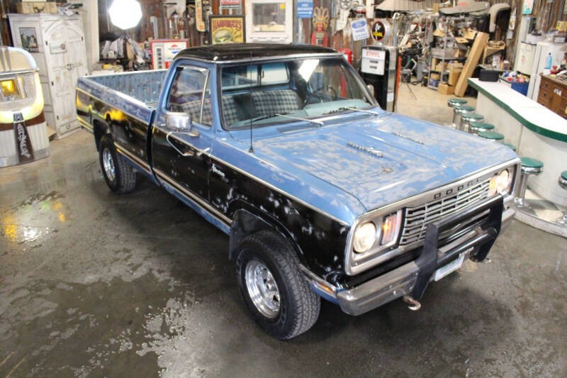 1977 Dodge D150 Pickup