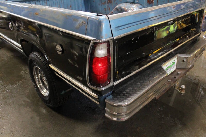 1977 Dodge D150 Pickup