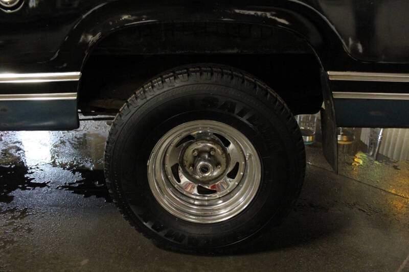 1977 Dodge D150 Pickup