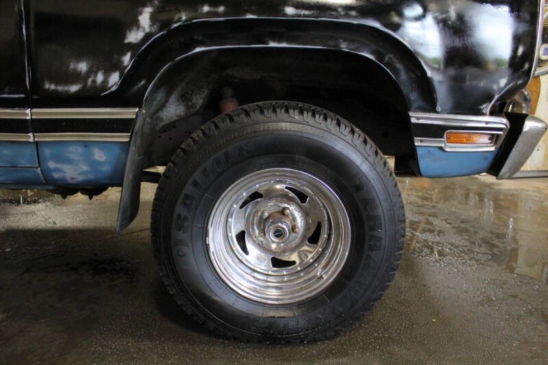 1977 Dodge D150 Pickup