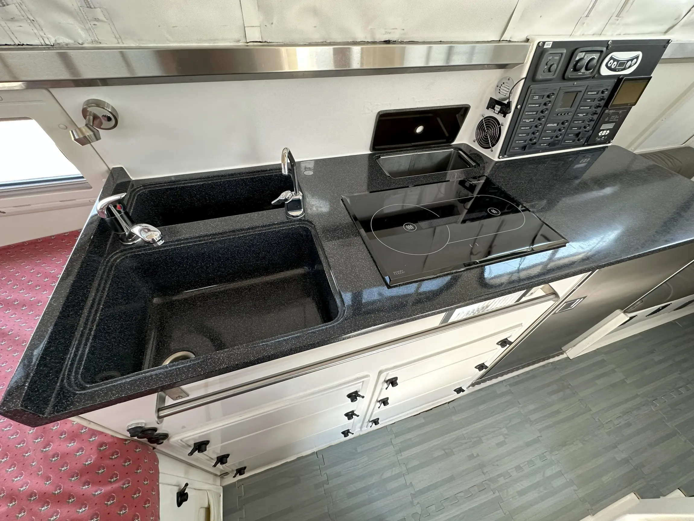 2015 EarthCruiser EXP 4×4