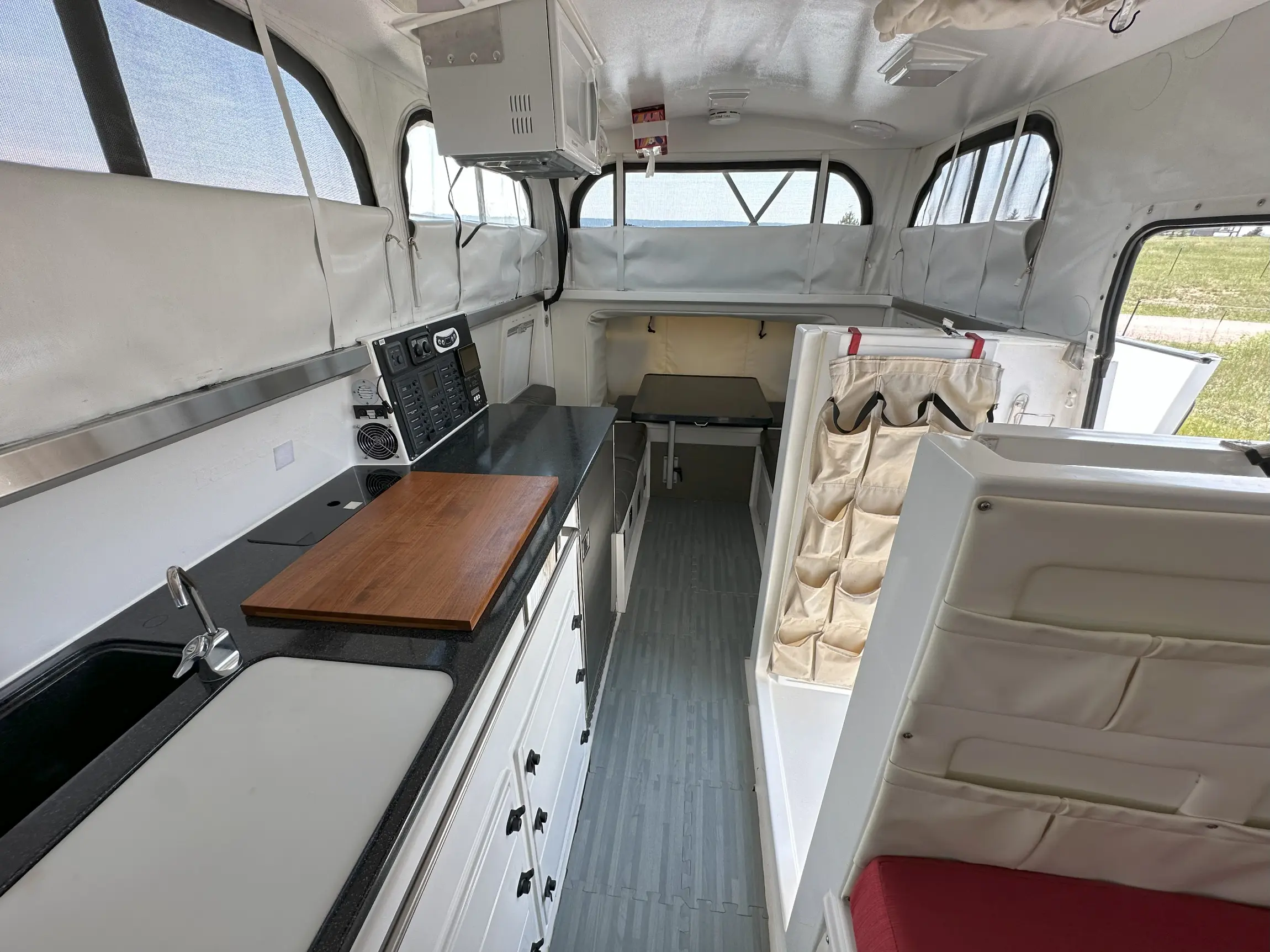 2015 EarthCruiser EXP 4×4