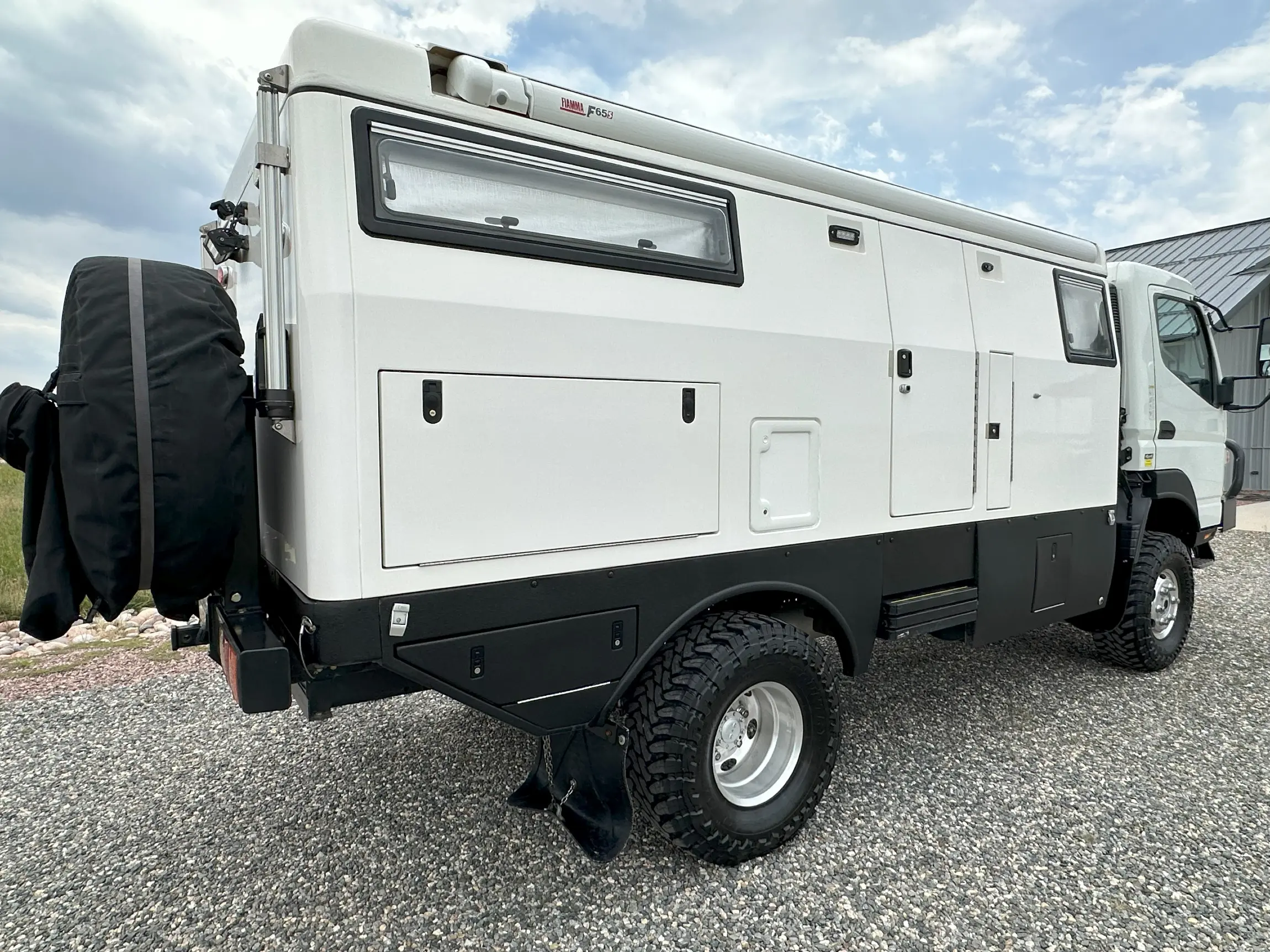 2015 EarthCruiser EXP 4×4 - 2