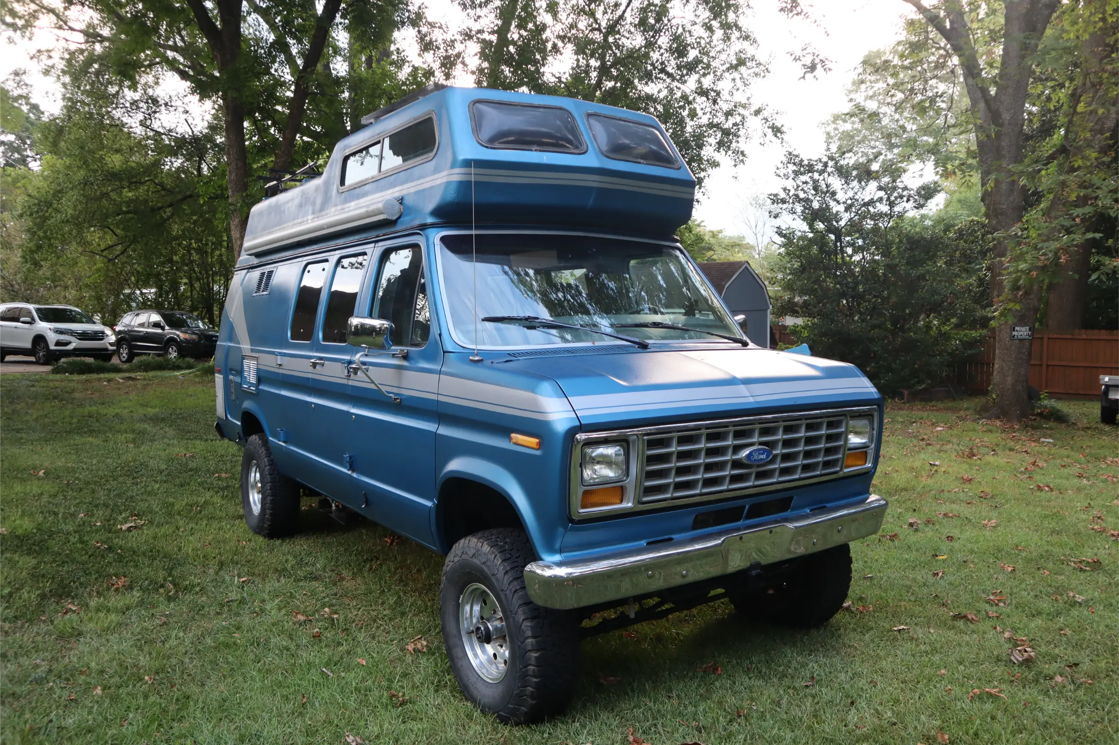 Modified 1991 Ford E-250 Camper Van