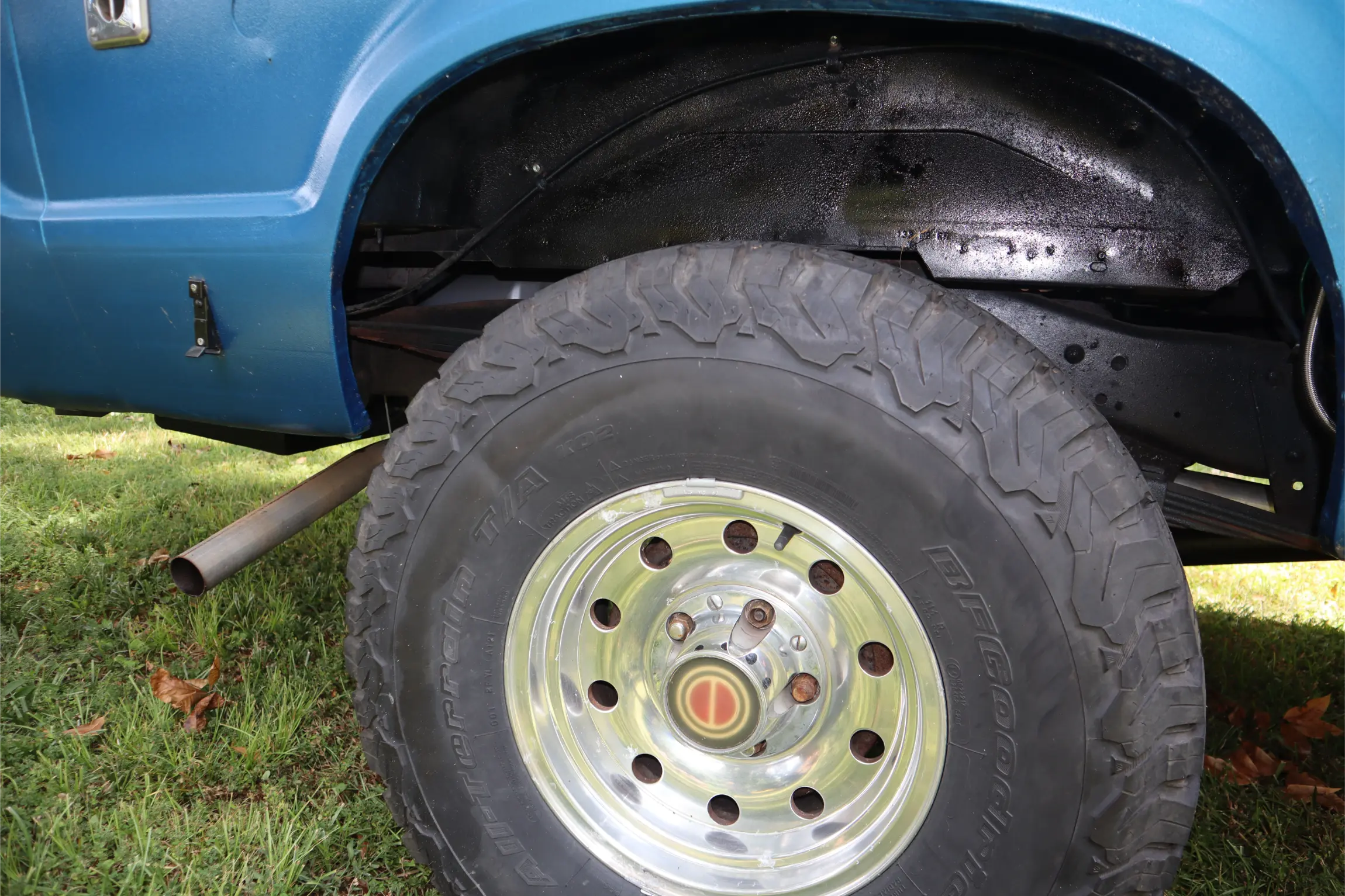 Modified 1991 Ford E-250 Camper Van