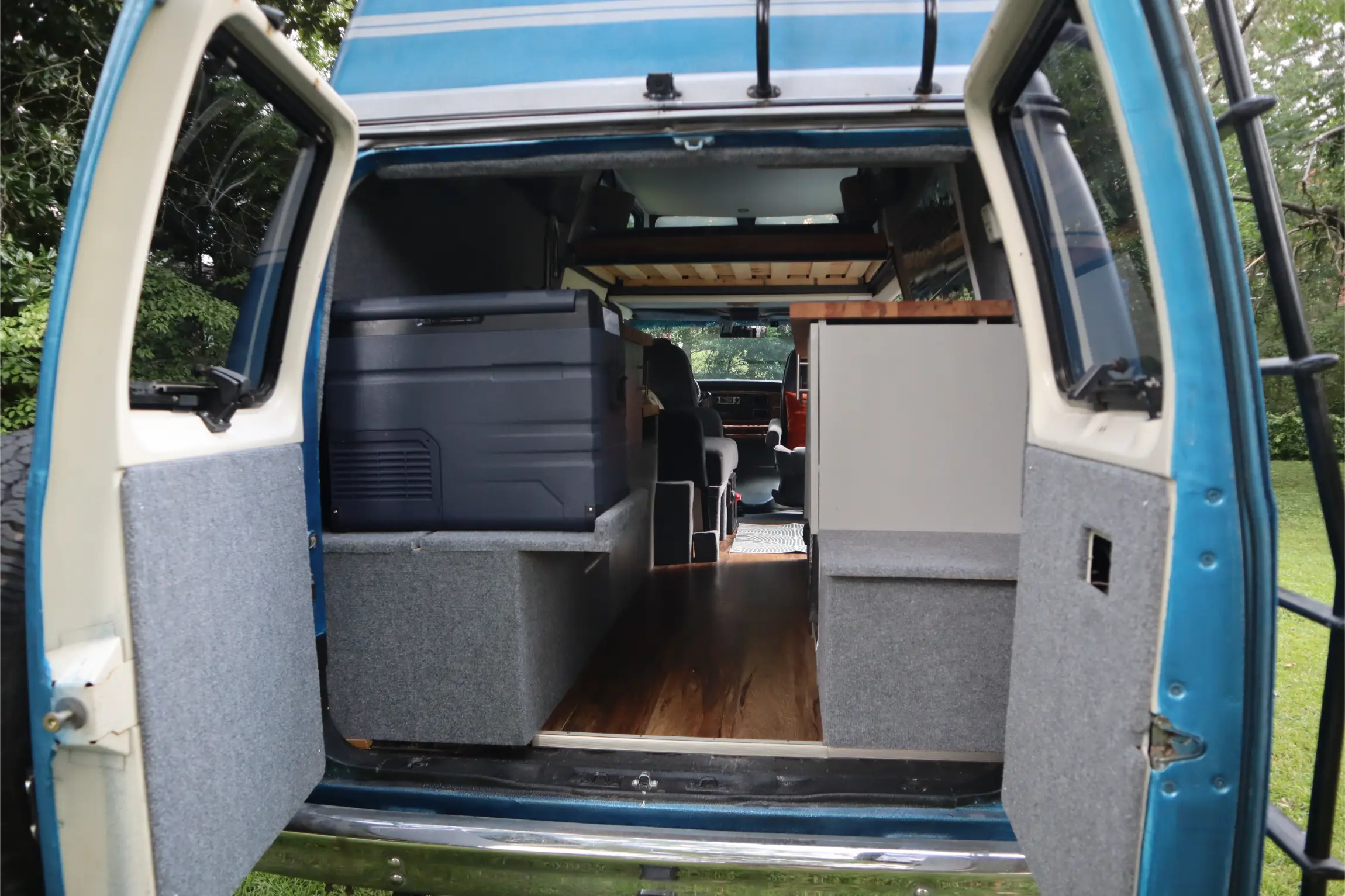 Modified 1991 Ford E-250 Camper Van