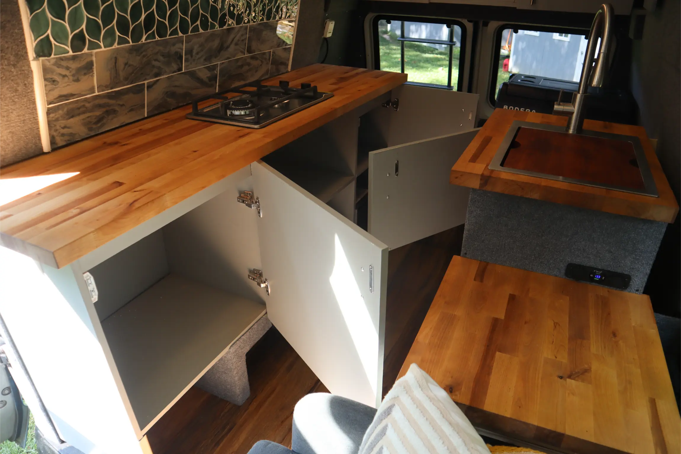 Modified 1991 Ford E-250 Camper Van