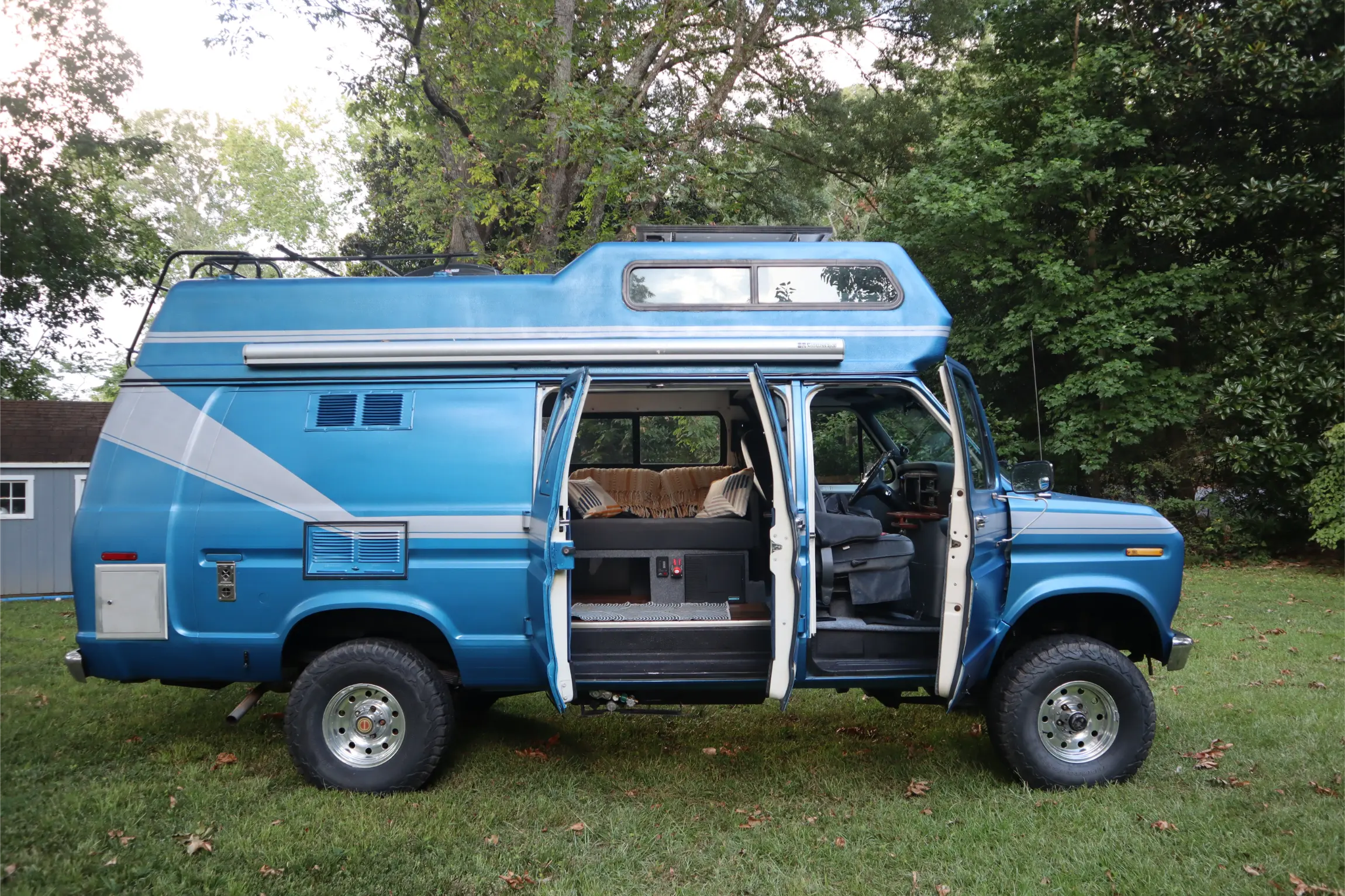 Modified 1991 Ford E-250 Camper Van