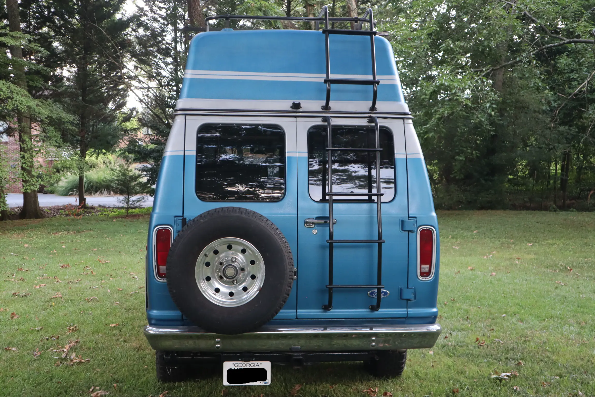 Modified 1991 Ford E-250 Camper Van - 5