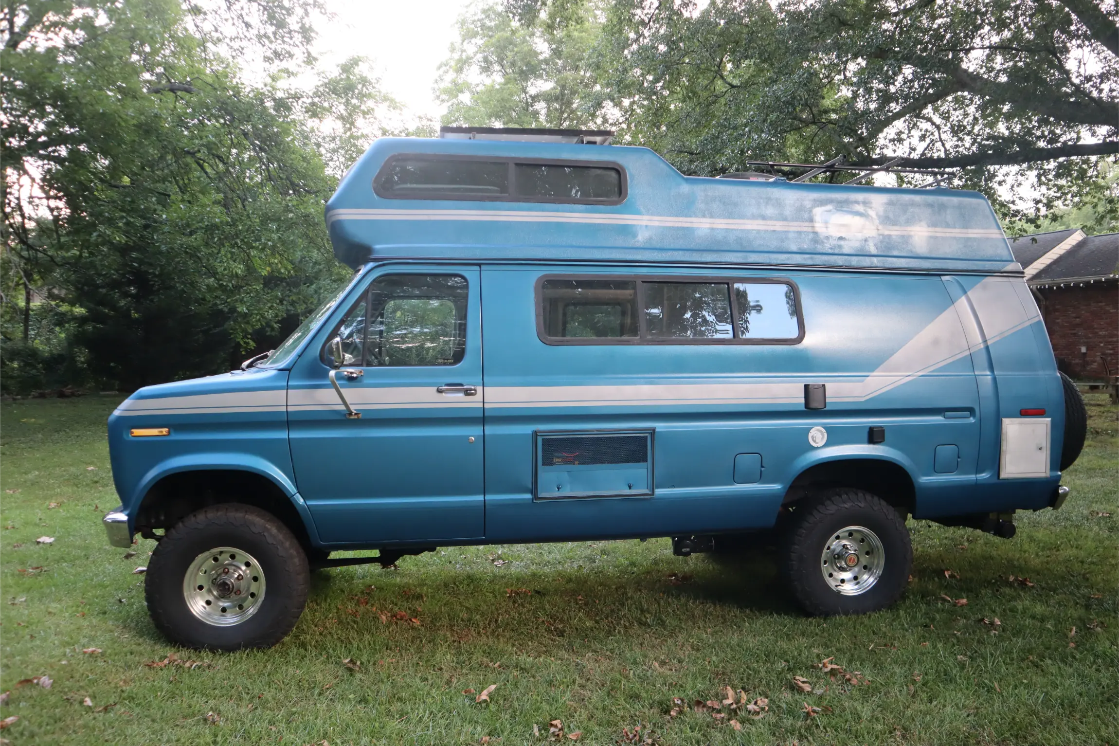 Modified 1991 Ford E-250 Camper Van