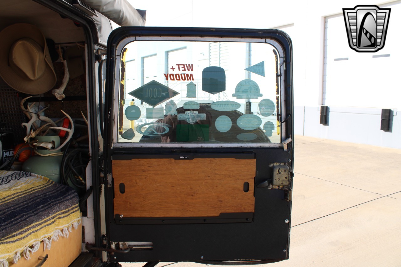 1988 Land Rover Defender 110 Adventure Truck