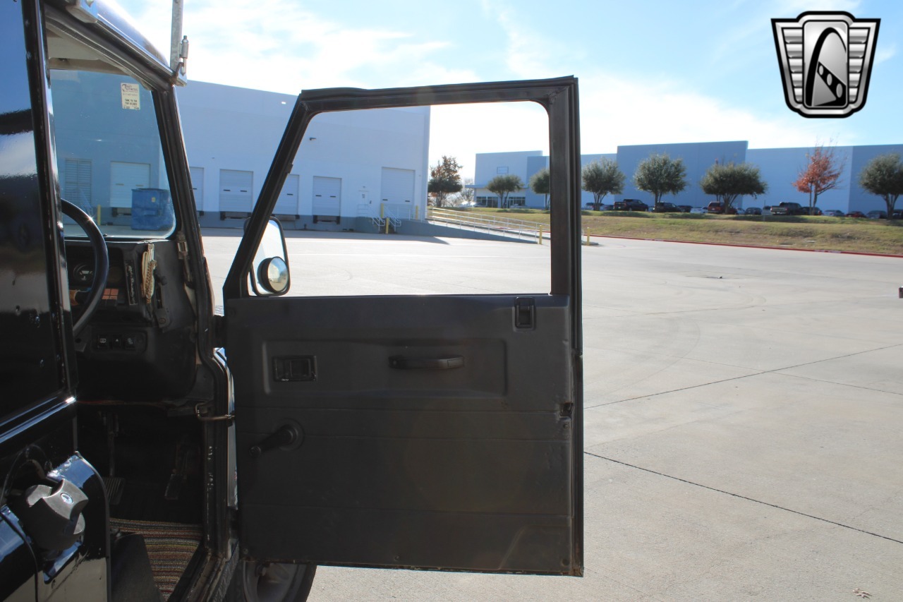 1988 Land Rover Defender 110 Adventure Truck