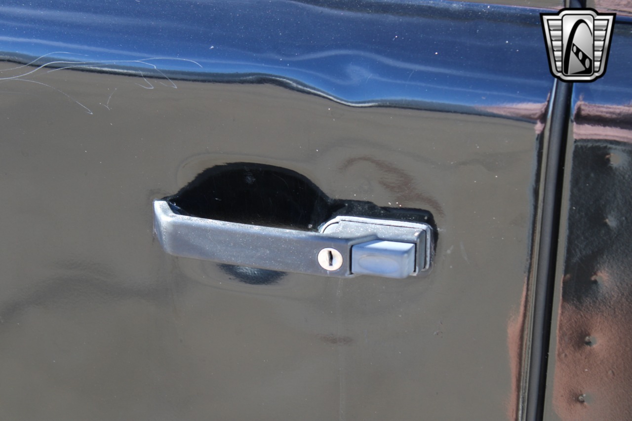 1988 Land Rover Defender 110 Adventure Truck