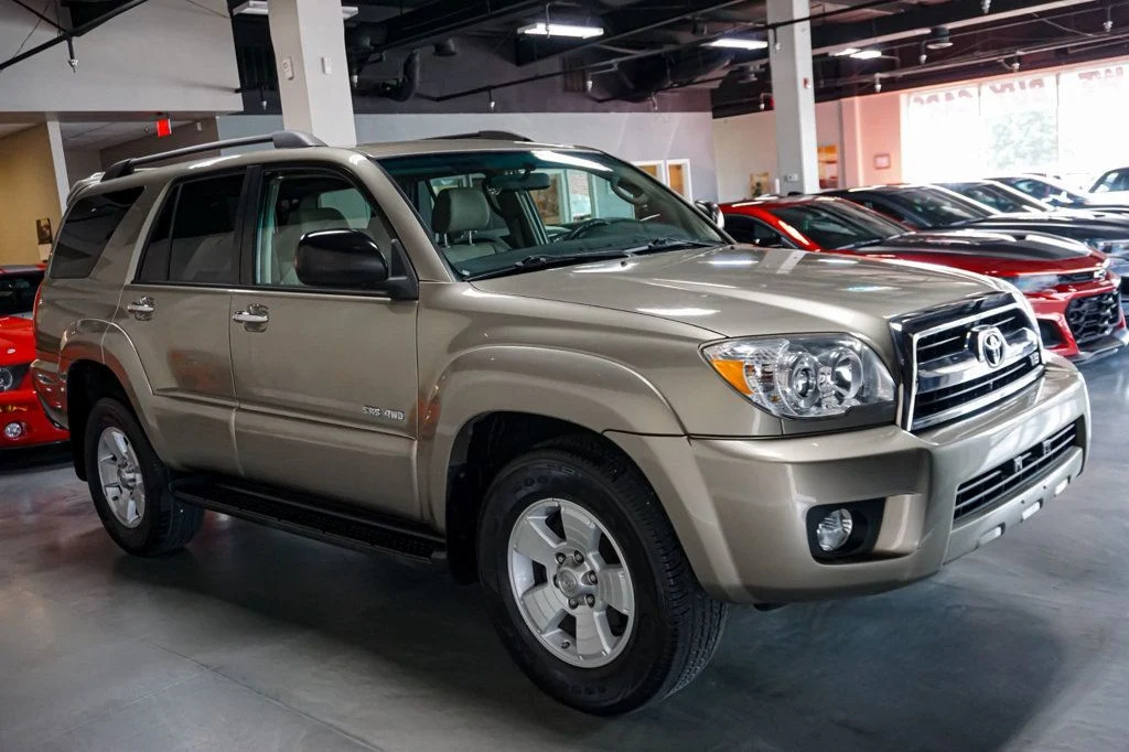 V8-Powered, 56k-Mile 2006 Toyota 4Runner SR5