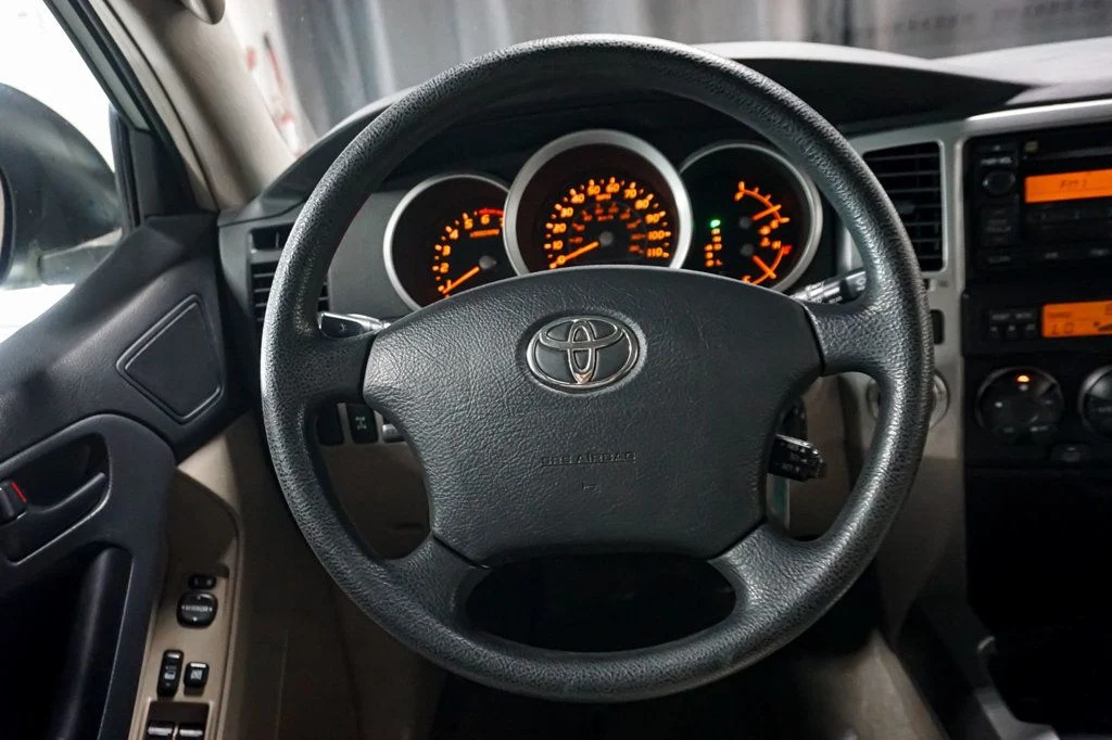 V8-Powered, 56k-Mile 2006 Toyota 4Runner SR5