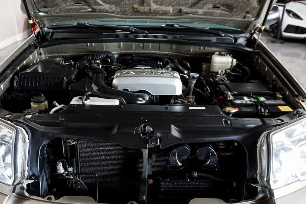 V8-Powered, 56k-Mile 2006 Toyota 4Runner SR5