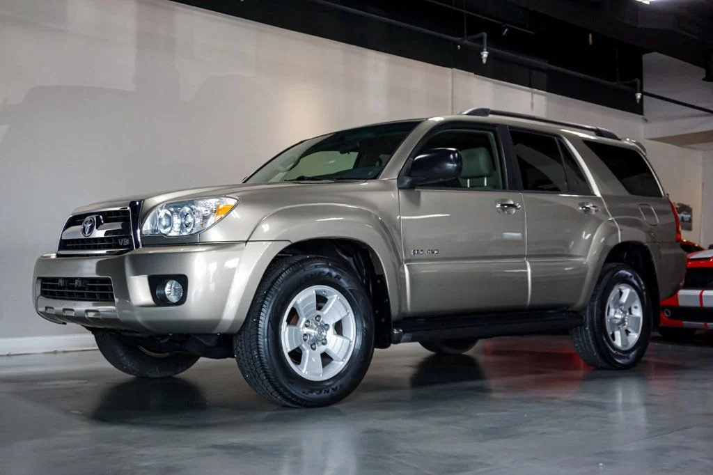 V8-Powered, 56k-Mile 2006 Toyota 4Runner SR5