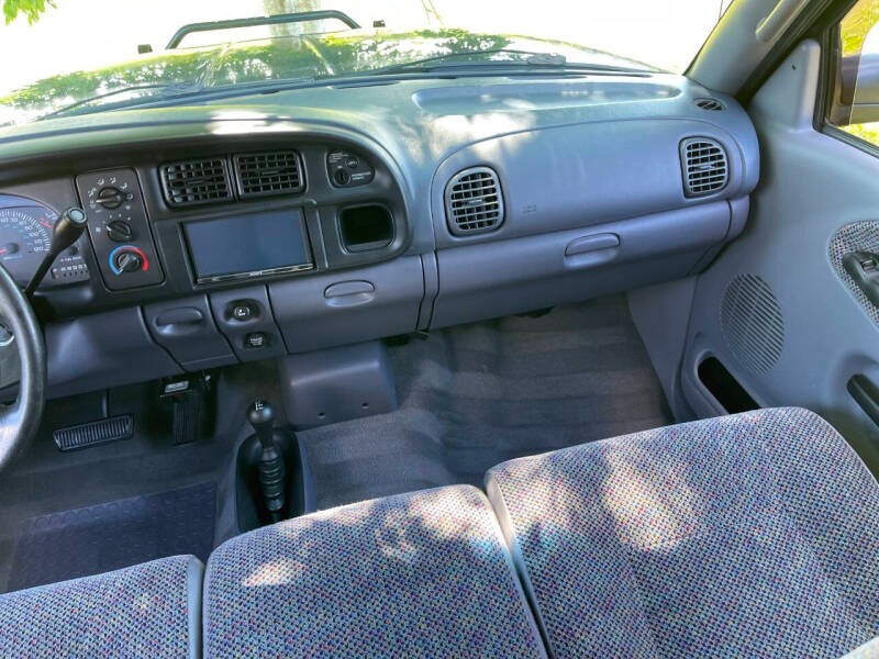 2001 Dodge Ram 2500 SLT Plus