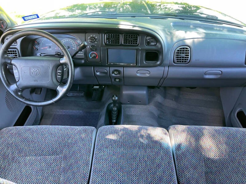 2001 Dodge Ram 2500 SLT Plus