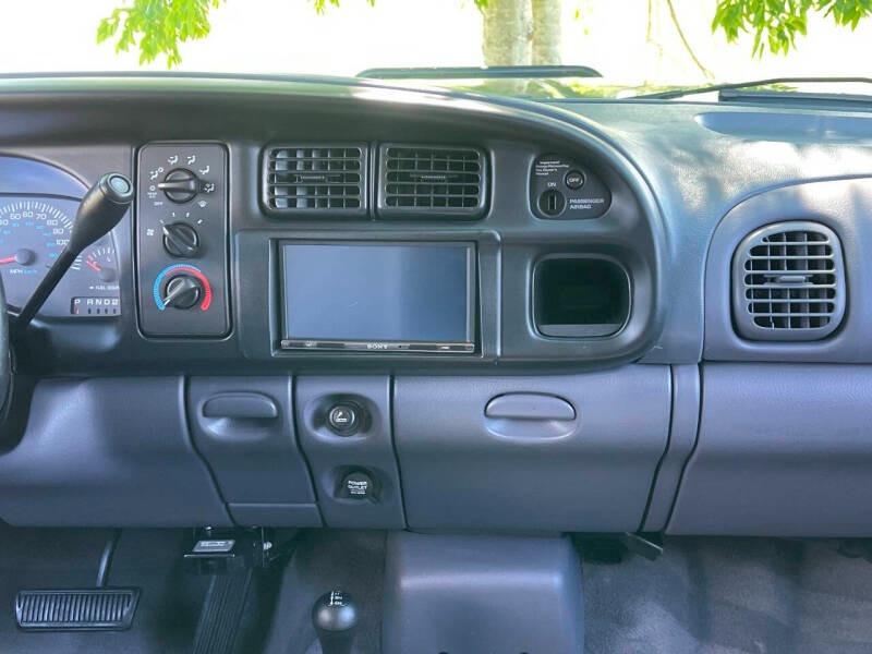 2001 Dodge Ram 2500 SLT Plus