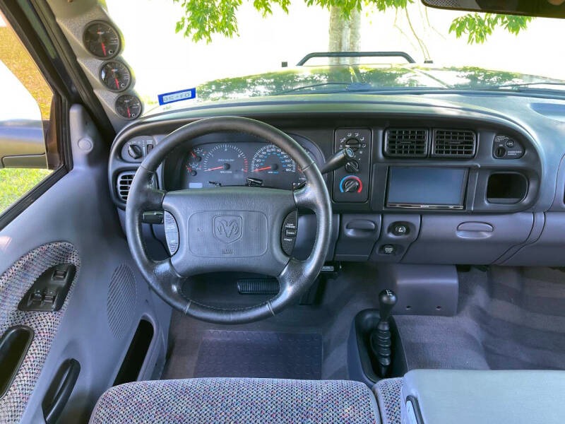 2001 Dodge Ram 2500 SLT Plus