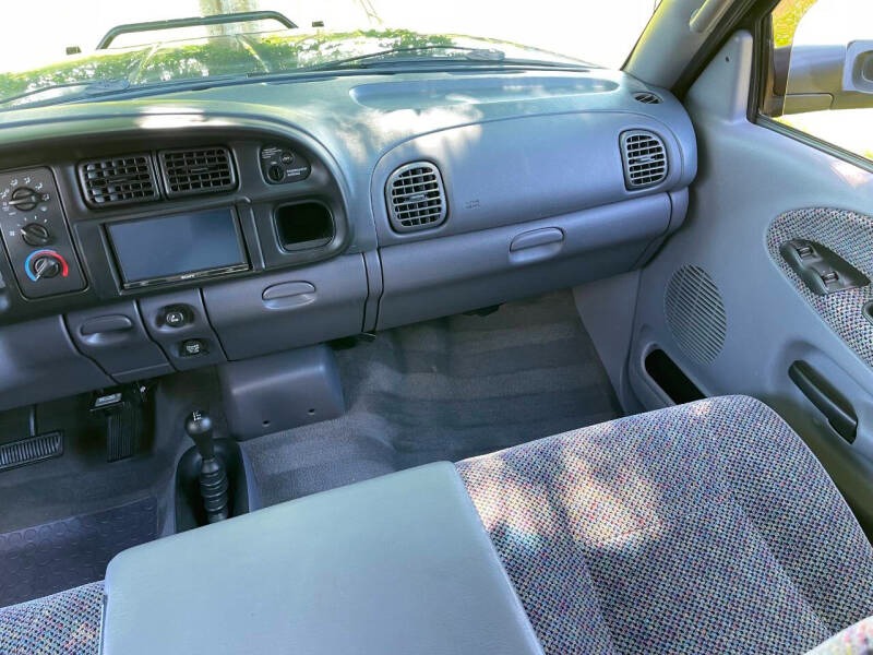 2001 Dodge Ram 2500 SLT Plus