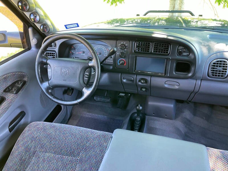 2001 Dodge Ram 2500 SLT Plus