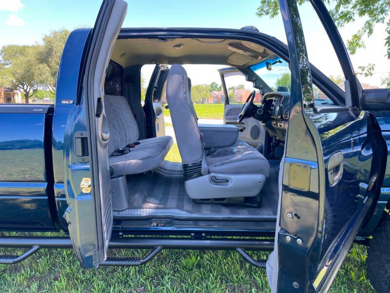 2001 Dodge Ram 2500 SLT Plus