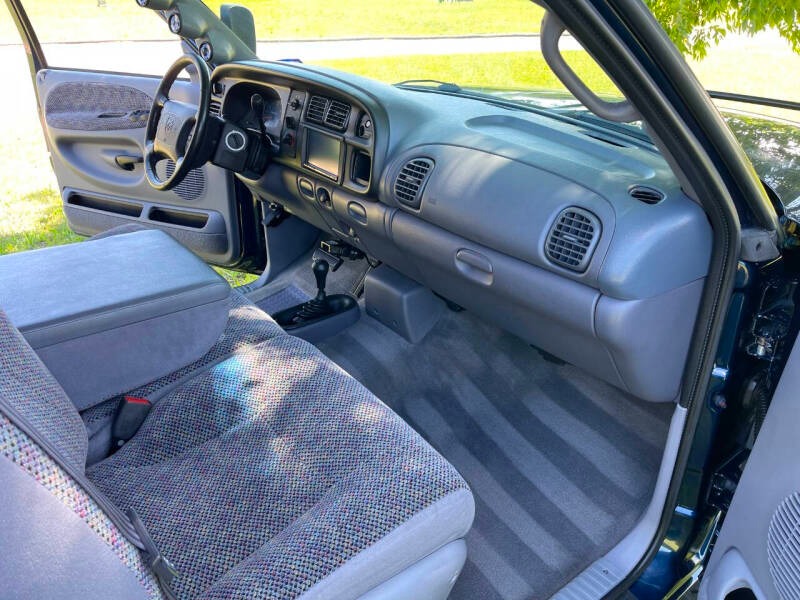 2001 Dodge Ram 2500 SLT Plus